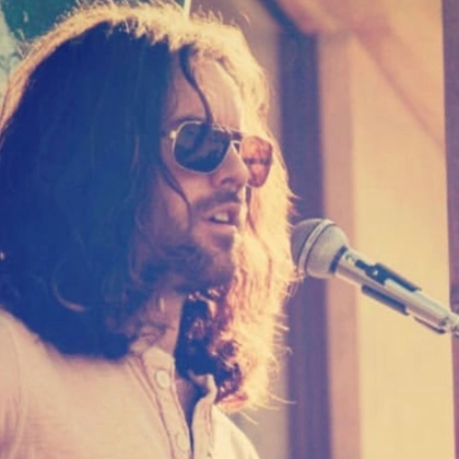 Dylan Roe @ The Hog Wallow Pub