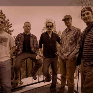 Strumbucket @ The Hog Wallow Pub